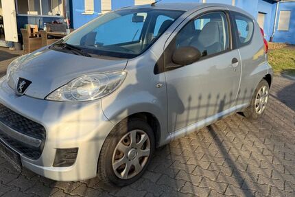 Peugeot 107 128.000 km 1.650 € Dieburg 64807