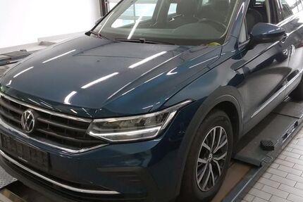 VW Tiguan 92.454 km 22.960 &euro; Darmstadt 64291
