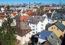 Haus zum Kaufen in Frankfurt 2.670.000 € 698 m²