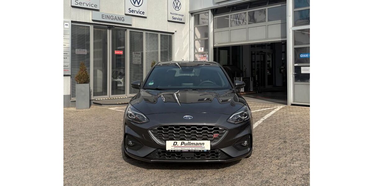 Ford Focus 16.000 km 33.900 &euro; Darmstadt 64297