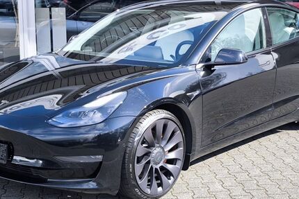 Tesla Model 3 128.842 km 23.950 &euro; Dieburg 64807