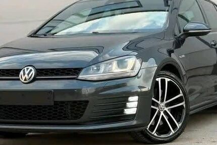 VW Golf 226.000 km 5.500 &euro; offenbach 63069