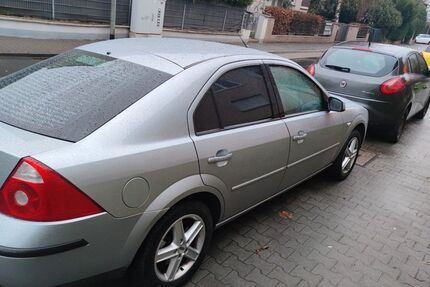 Ford Mondeo 187.000 km 1.100 € Frankfurt am Main 60433