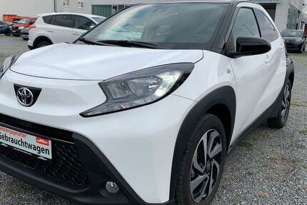 Toyota Aygo (X) 2.214 km 17.790 € Bensheim 64625