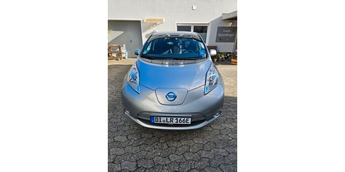 Nissan Leaf 67.000 km 7.600 &euro; Babenhausen 64832