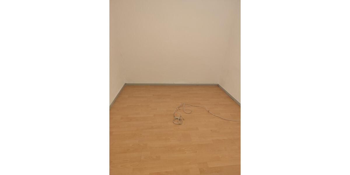 Etagenwohnung Darmstadt Eberstadt - 4 Zimmer, 160 m&sup2;, 1.500&euro; | Angebot:24525401