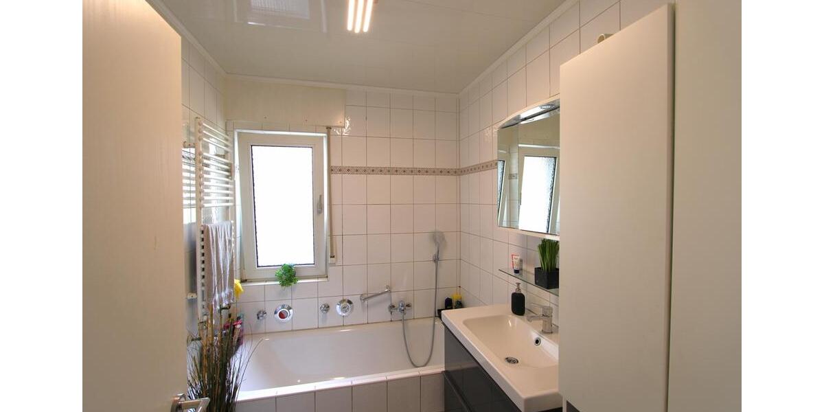 Etagenwohnung Flörsheim am Main - 3 Zimmer, 86 m&sup2;, 279.000&euro; | Angebot:27020148