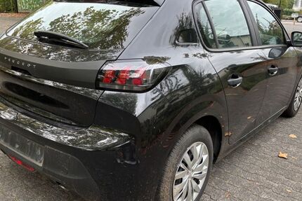 Peugeot 208 92.305 km 6.783 &euro; Hofheim am Taunus 65719