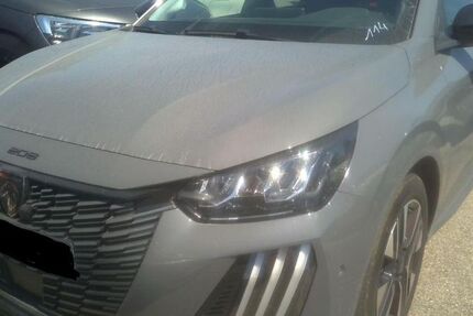 Peugeot 208 14.246 km 15.880 &euro; Rüsselsheim 65428