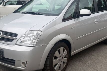 Opel Meriva 170.000 km 2.150 &euro; FRANKFURT 65933