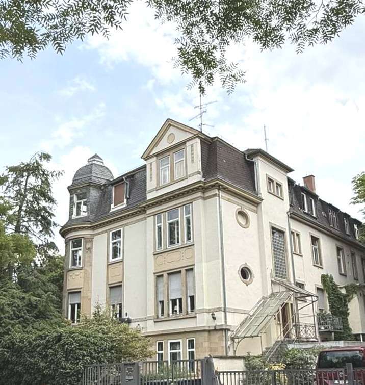 Wohnung zum Kaufen in Frankfurt 2.650.000 € 374 m²