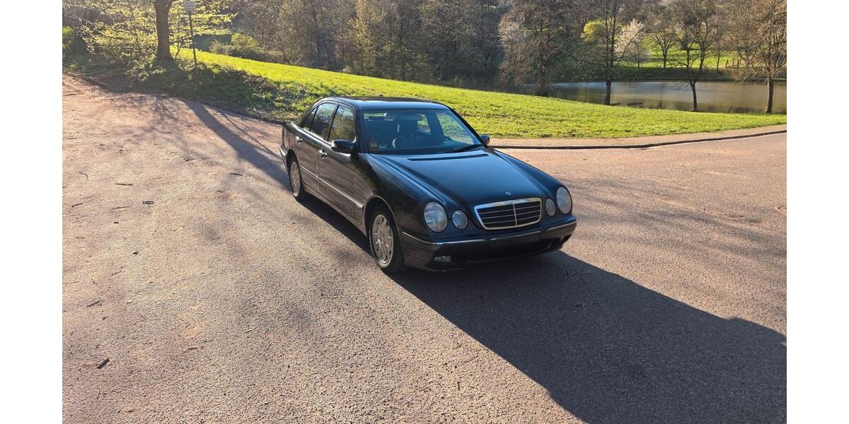 Mercedes-Benz E 280 142.000 km 6.199 &euro; Höchst 64739