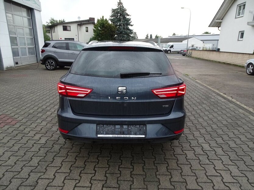 Leon ST 1,5l TGI (CNG) Xcellence, DSG, Navi, PDC,