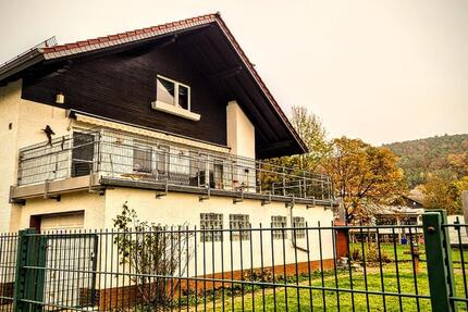Haus Höchst im Odenwald - 4 Zimmer, 130 m&sup2;, 1.190&euro; | Angebot:26029941