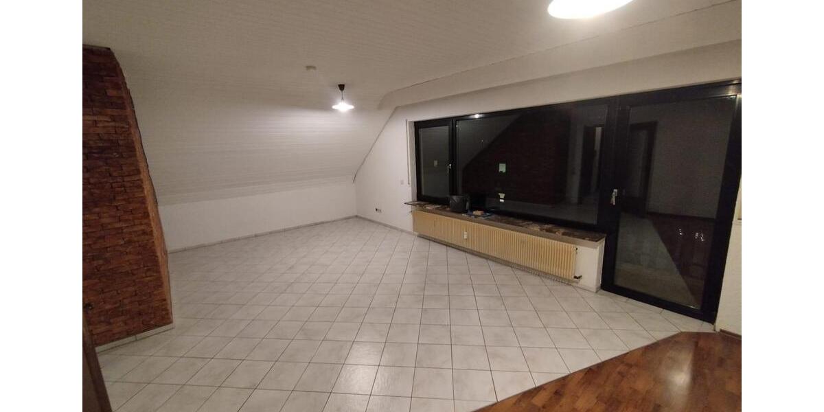 Dachgeschoßwohnung Seeheim-Jugenheim Jugenheim - 3 Zimmer, 85 m&sup2;, 1.050&euro; | Angebot:24835541