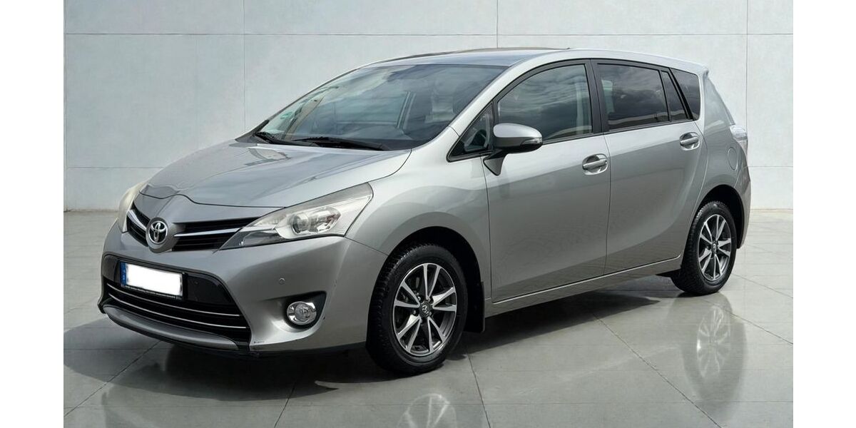 Toyota Verso 115.000 km 9.499 &euro; Dieburg 64807