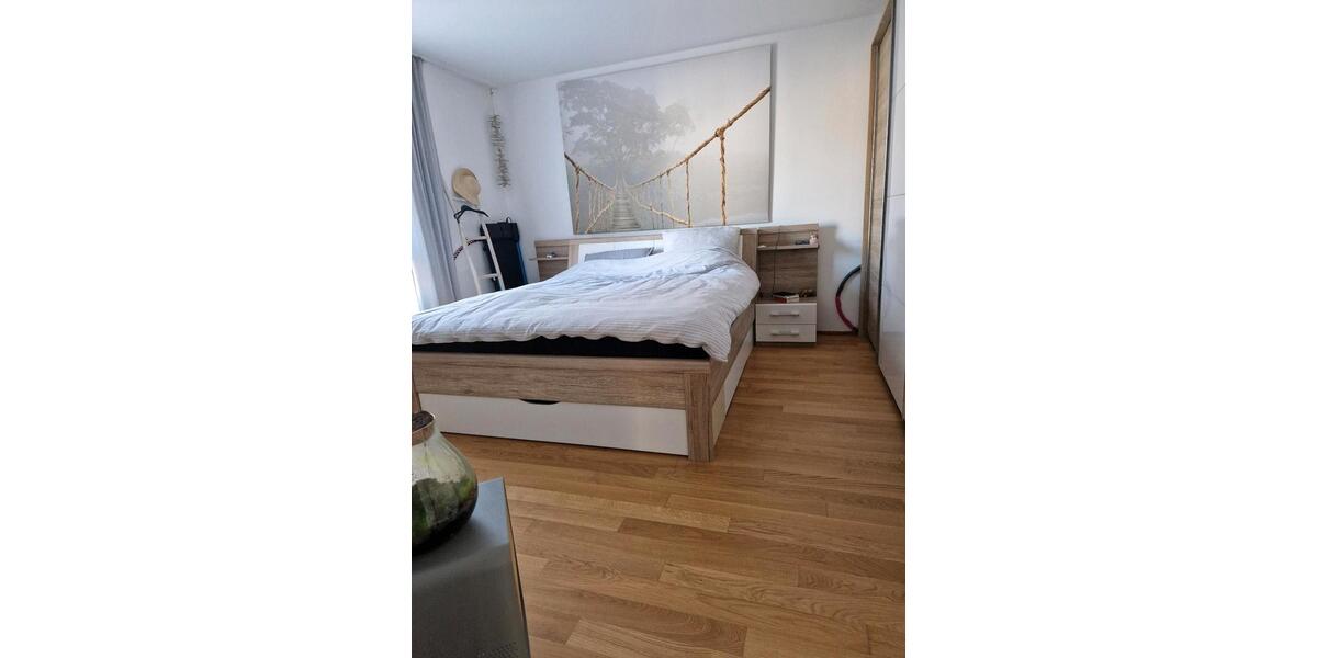 Etagenwohnung Darmstadt Bessungen - 3 Zimmer, 99 m&sup2;, 1.650&euro; | Angebot:24825626