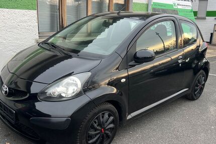Toyota Aygo (X) 99.500 km 3.800 &euro; Offenbach 63065