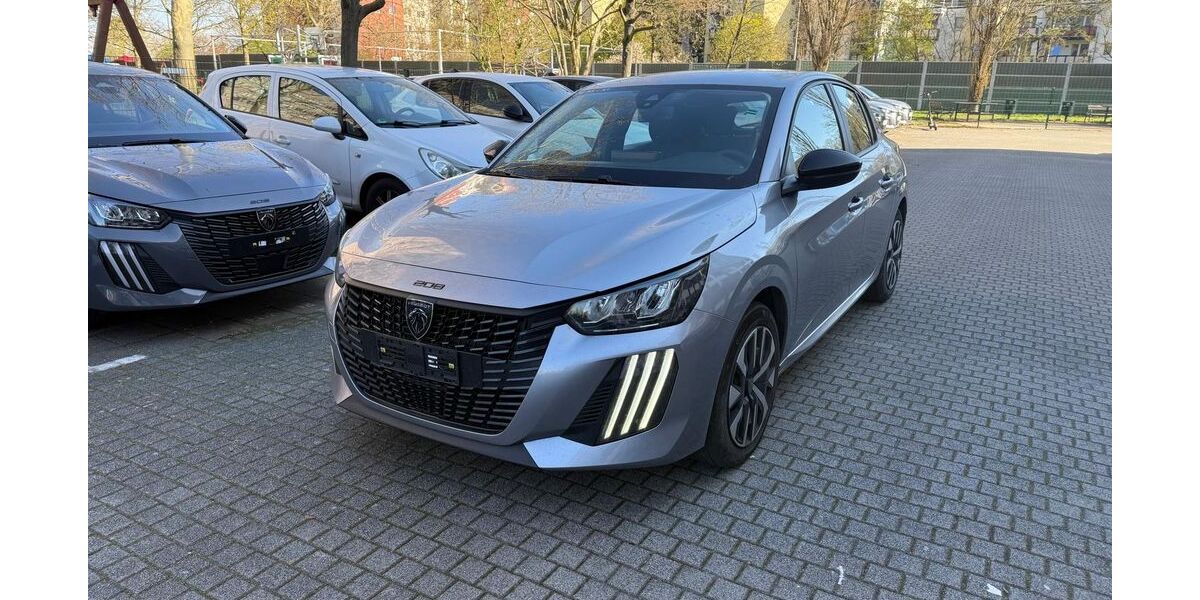 Peugeot 208 27.509 km 15.180 &euro; Rüsselsheim 65428