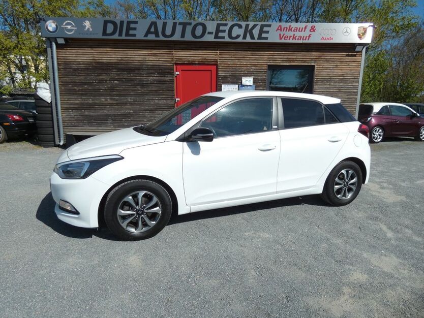 Hyundai i20 86.396 km 9.490 € Rüsselsheim 65428