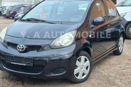 Toyota Aygo (X) 120.128 km 3.500 &euro; Frankfurt am Main 65933