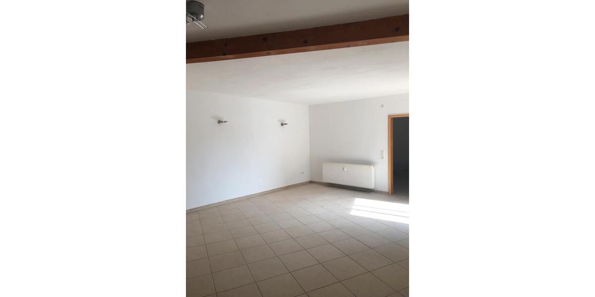 Etagenwohnung Fränkisch-Crumbach Crumbach - 3 Zimmer, 91 m&sup2;, 820&euro; | Angebot:26407516
