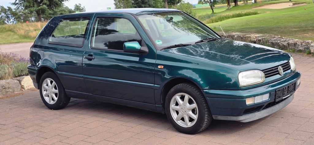 VW Golf 104.900 km 1.800 &euro; Büttelborn 64572