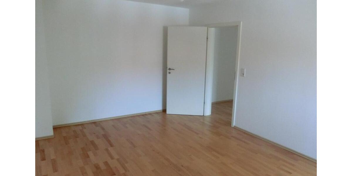 Dachgeschoßwohnung Darmstadt Bessungen - 2 Zimmer, 63 m&sup2;, 830&euro; | Angebot:25545784