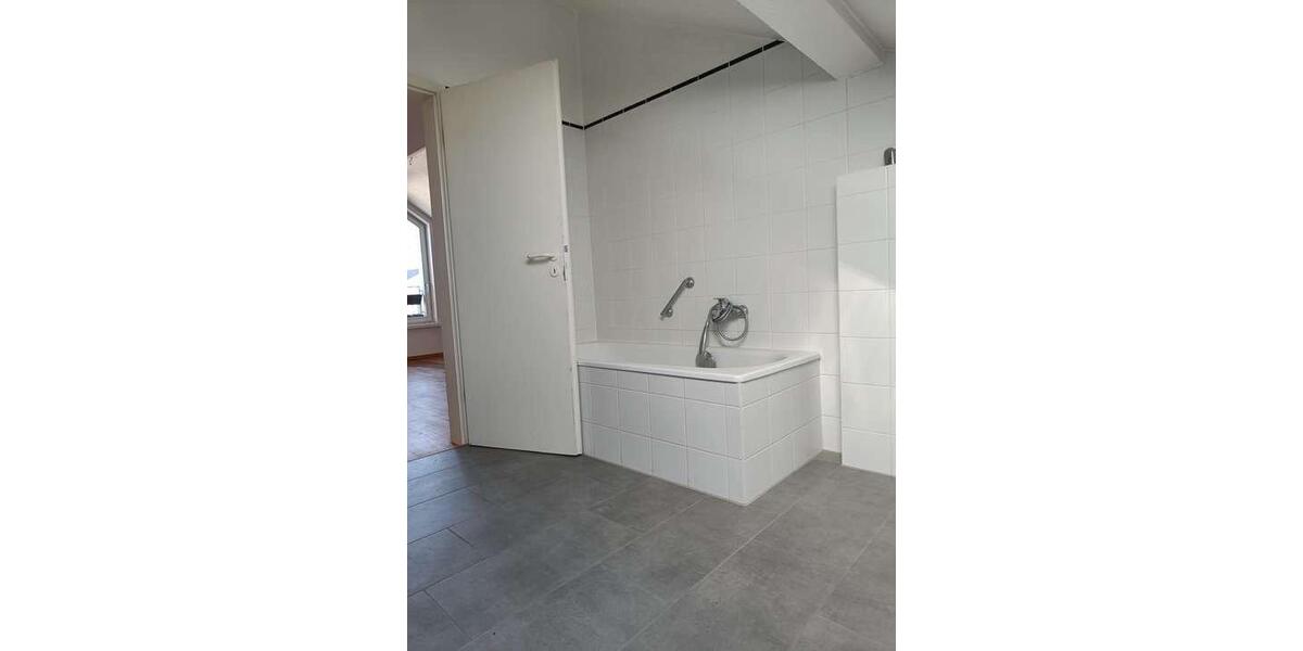 Maisonettenwohnung Offenbach am Main Hafen - 2.5 Zimmer, 105 m&sup2;, 1.235&euro; | Angebot:26351480
