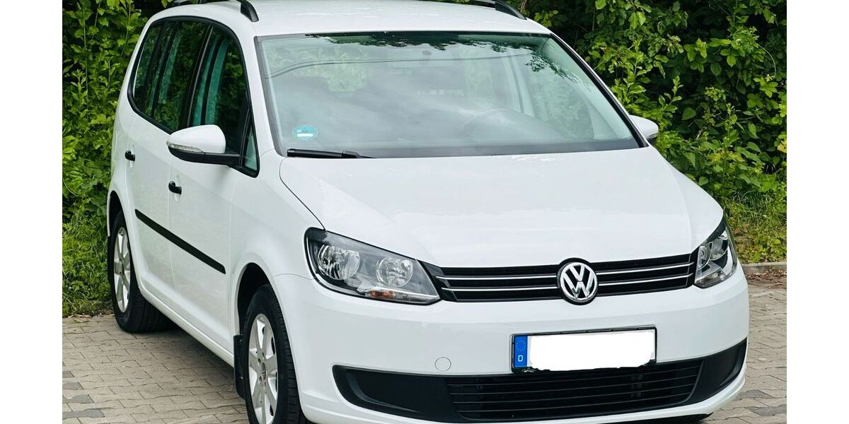 VW Touran 136.000 km 7.999 &euro; Kriftel 65830