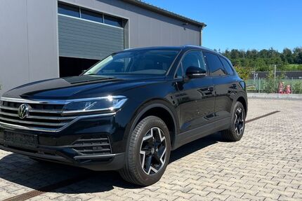 VW Touareg 2.978 km 56.990 &euro; Mühltal 64367