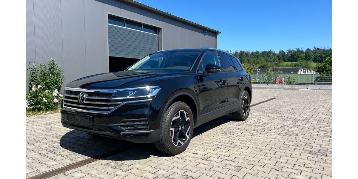 VW Touareg 2.978 km 56.990 &euro; Mühltal 64367