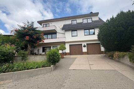 Haus Fürth - 8 Zimmer, 269 m&sup2;, 799.000&euro; | Angebot:21615841