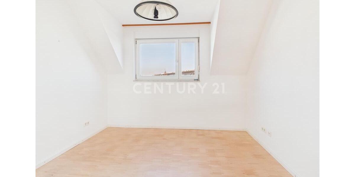 Maisonettenwohnung Griesheim - 4 Zimmer, 134 m&sup2;, 1.700&euro; | Angebot:26455170