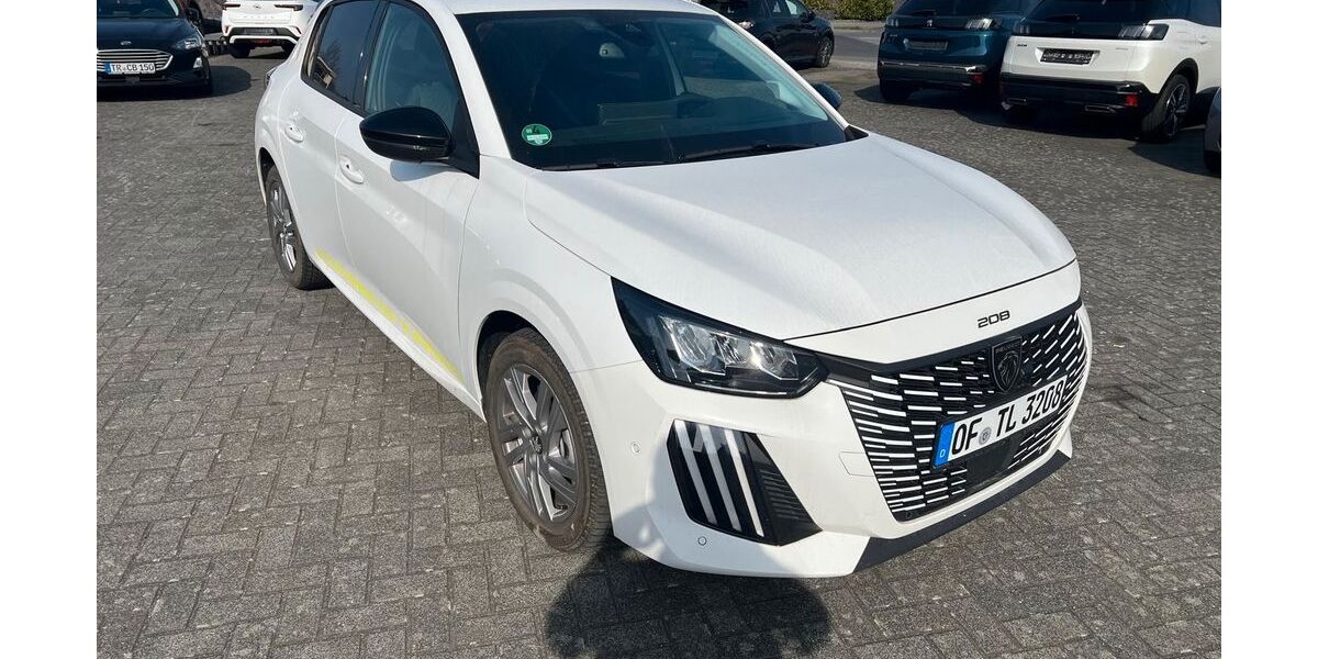 Peugeot 208 10.000 km 21.400 &euro; Rodgau Nieder-Roden 63110
