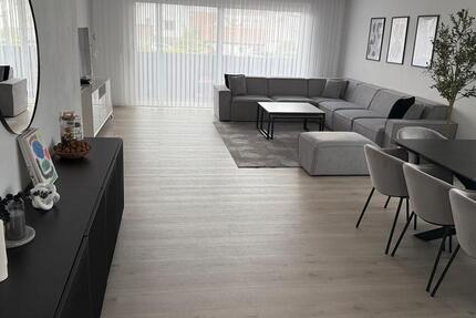 Provisionfrei ! Wunderschöne helle Eigentumswohnung mit Garten 4 zimmer