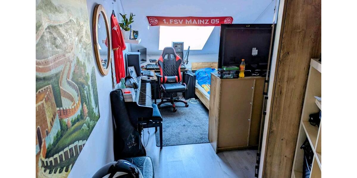 Dachgeschoßwohnung Höchst im Odenwald - 5 Zimmer, 100 m&sup2;, 1.350&euro; | Angebot:26396321