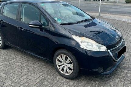 Peugeot 208 158.287 km 3.650 &euro; Rodgau Nieder-Roden 63110