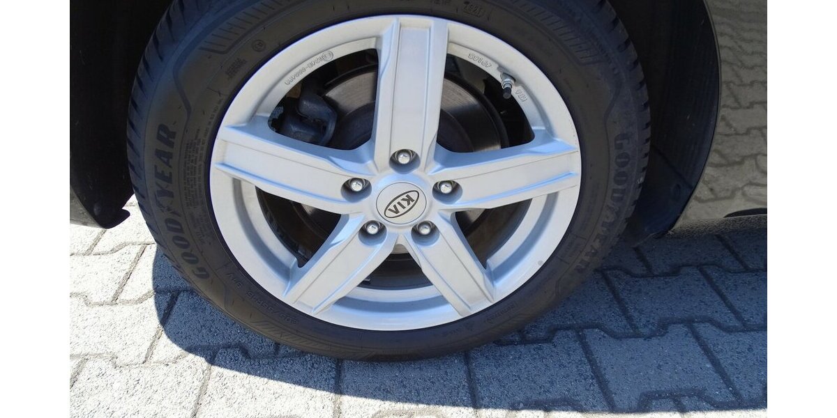 Kia Carens 1,6l Edition 7, Klima, 7-Sitzer, Sitzheizun 46.244 km 14.490 &euro; Rodgau 63110