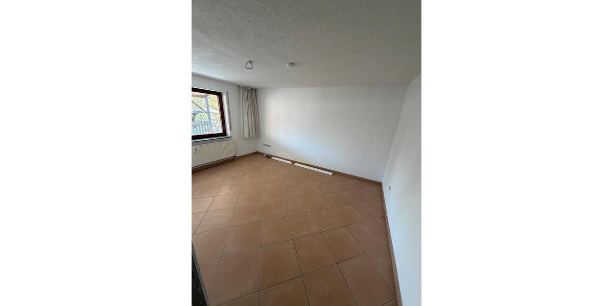 Erdgeschoßwohnung Münster (Hessen) - 2 Zimmer, 70 m&sup2;, 900&euro; | Angebot:26217547
