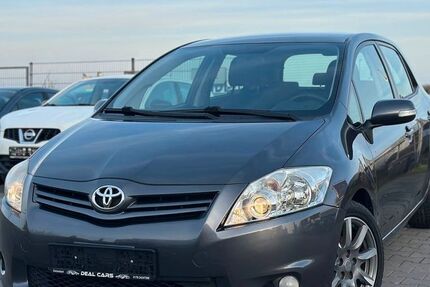 Toyota Auris 127.000 km 7.799 &euro; Dietzenbach 63128