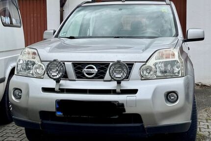 Nissan X-Trail 220.000 km 1.250 &euro; Bickenbach 64404