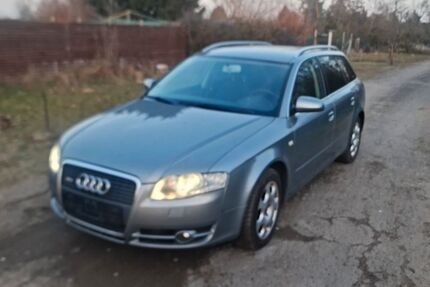 Audi A4 211.000 km 2.800 &euro; Rüsselsheim 65428