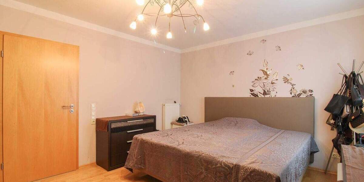 Reihenendhaus Frankfurt am Main Schwanheim - 5 Zimmer, 145 m&sup2;, 949.000&euro; | Angebot:24914005