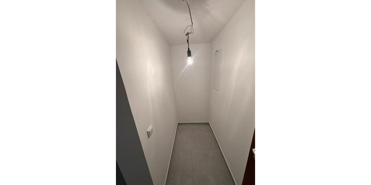 Etagenwohnung Weiterstadt - 2 Zimmer, 70 m&sup2;, 1.000&euro; | Angebot:26406475