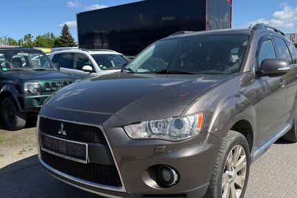 Mitsubishi Outlander 306.700 km 4.100 &euro; Gernsheim 64579