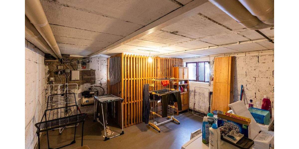 Gewerbeobjekt Bischofsheim - 5 Zimmer, 267 m&sup2;, 4.260&euro; | Angebot:24434609