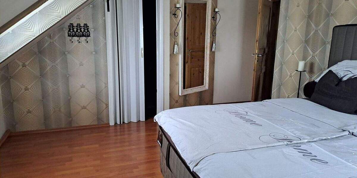 Doppelhaushälfte Nierstein - 8 Zimmer, 211 m&sup2;, 796.000&euro; | Angebot:25279124