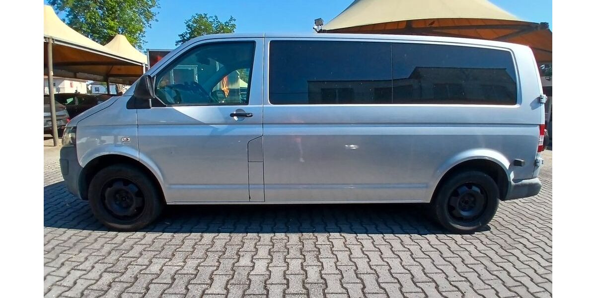 VW T5 Transporter 238.500 km 10.500 &euro; Rüsselsheim 65428
