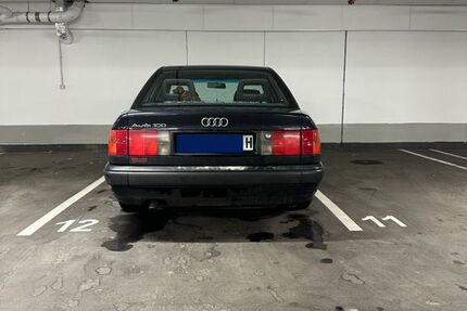 Audi 100